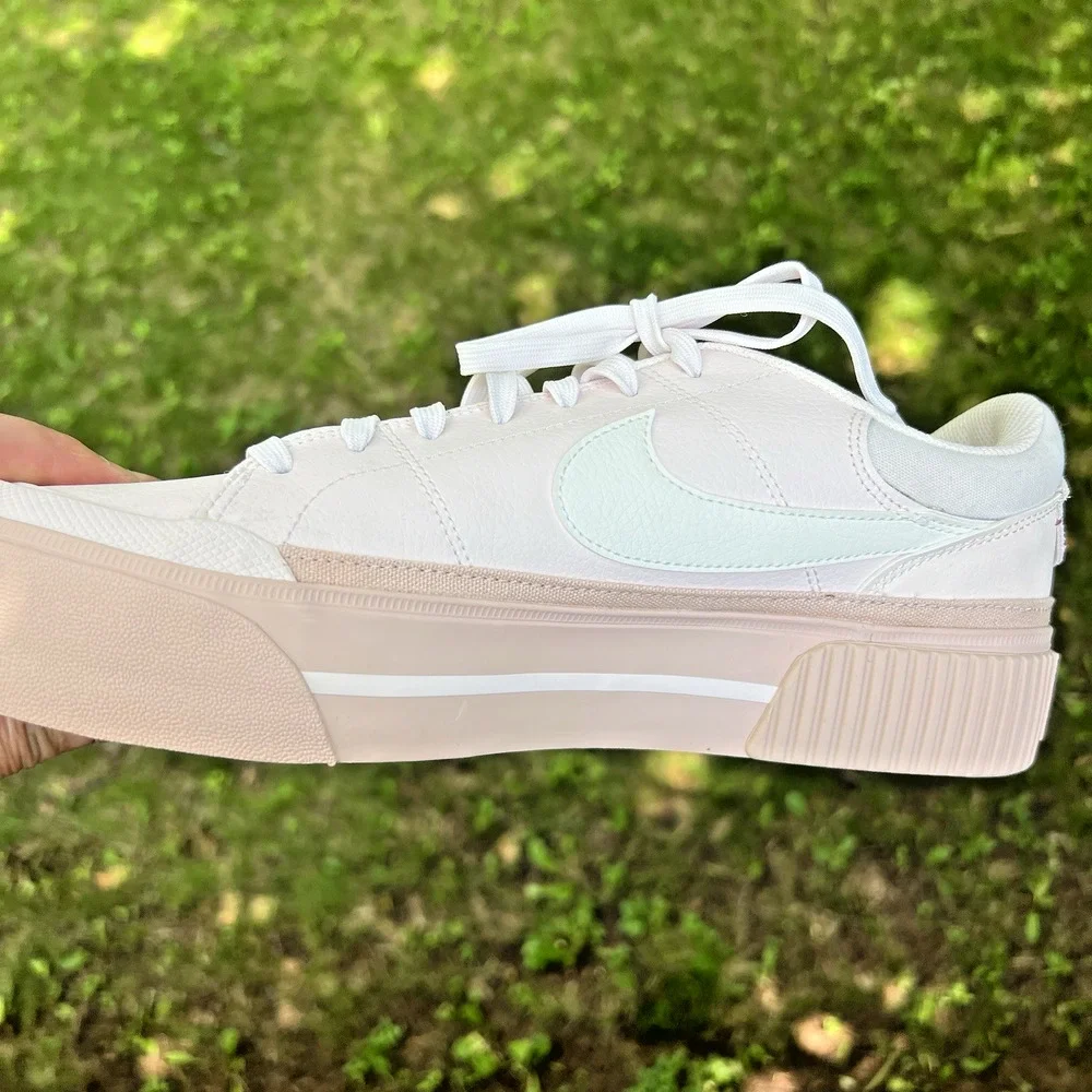 Nike court legacy